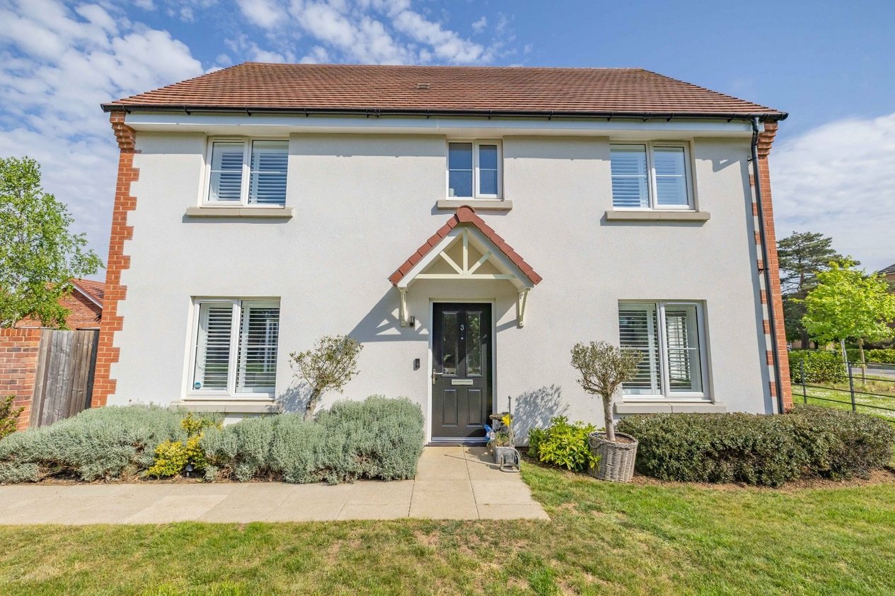 Properties For Sale in Sutherland Close Canterbury