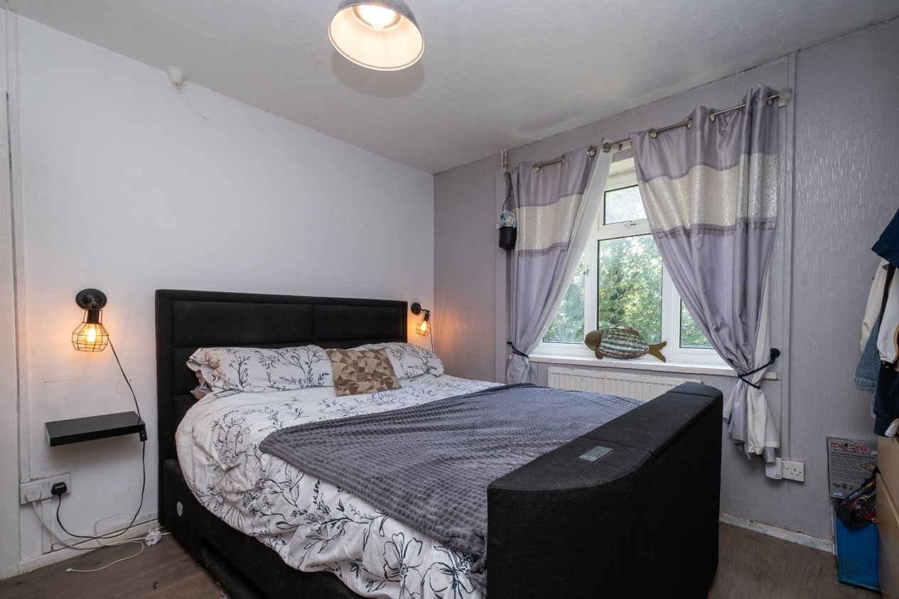 Properties For Sale in Sutherland Close Hythe