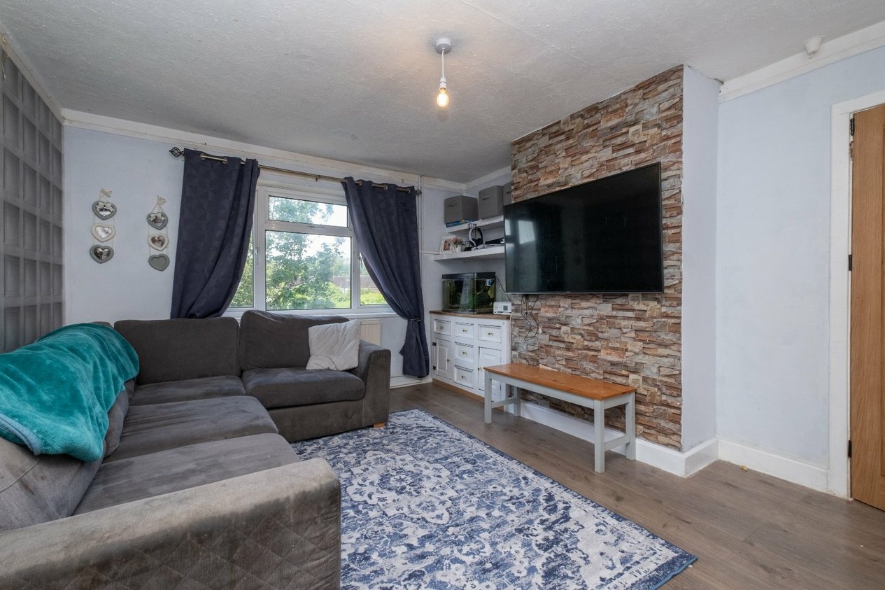 Properties For Sale in Sutherland Close Hythe