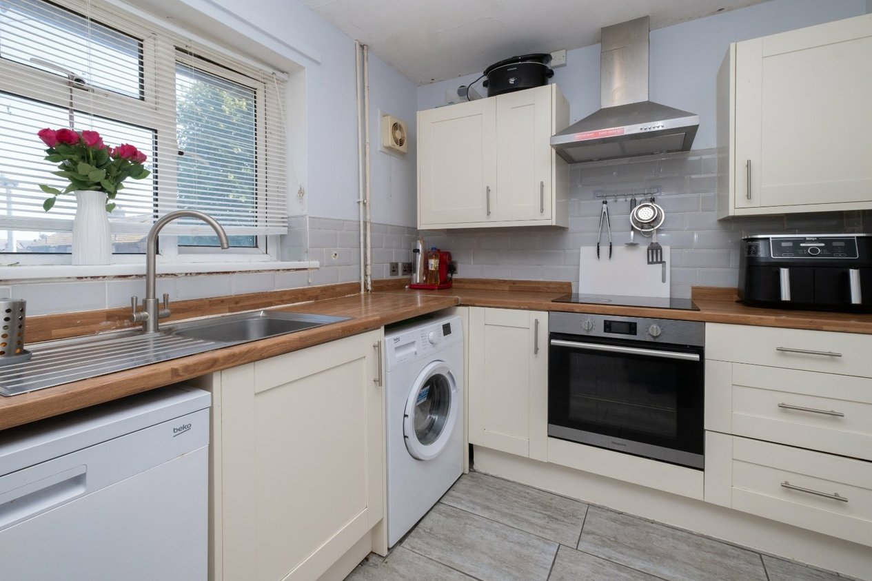 Properties For Sale in Sutherland Close Hythe