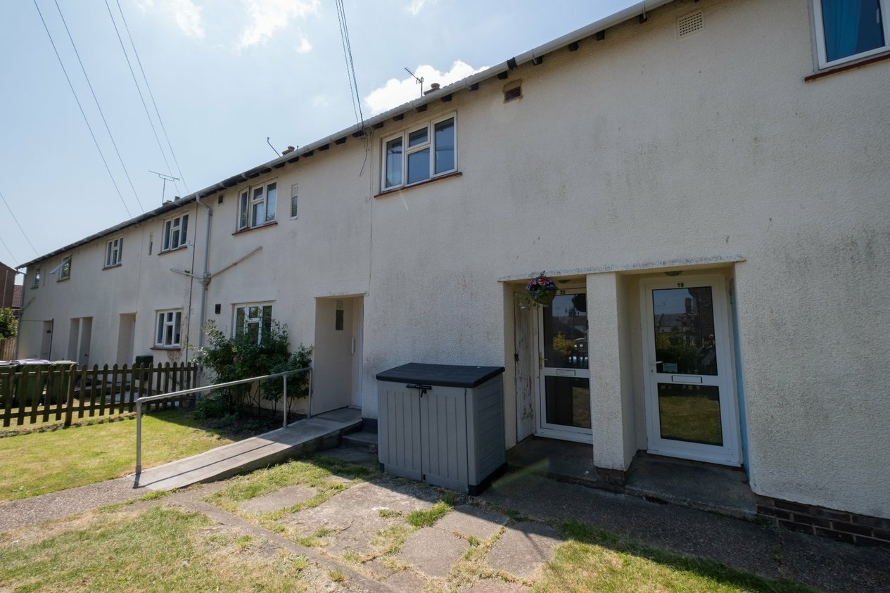 Properties For Sale in Sutherland Close Hythe