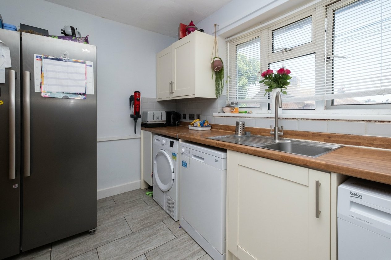 Properties For Sale in Sutherland Close Hythe