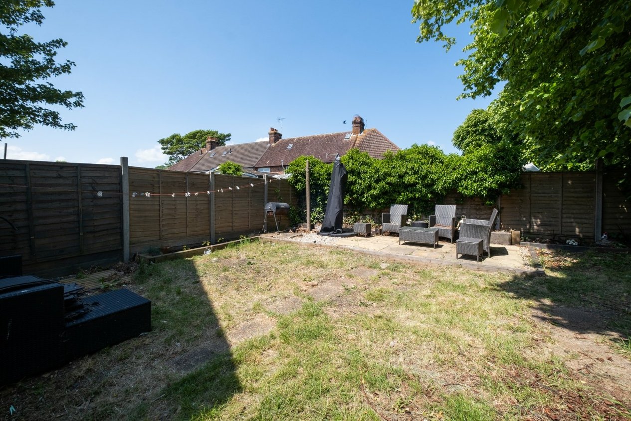 Properties For Sale in Sutherland Close Hythe