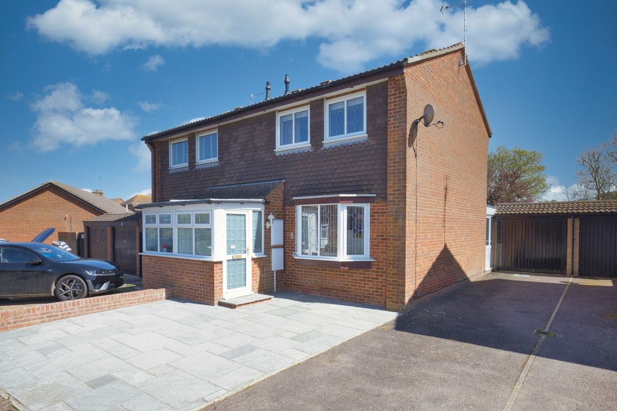 Properties For Sale in Sutherland Drive Birchington