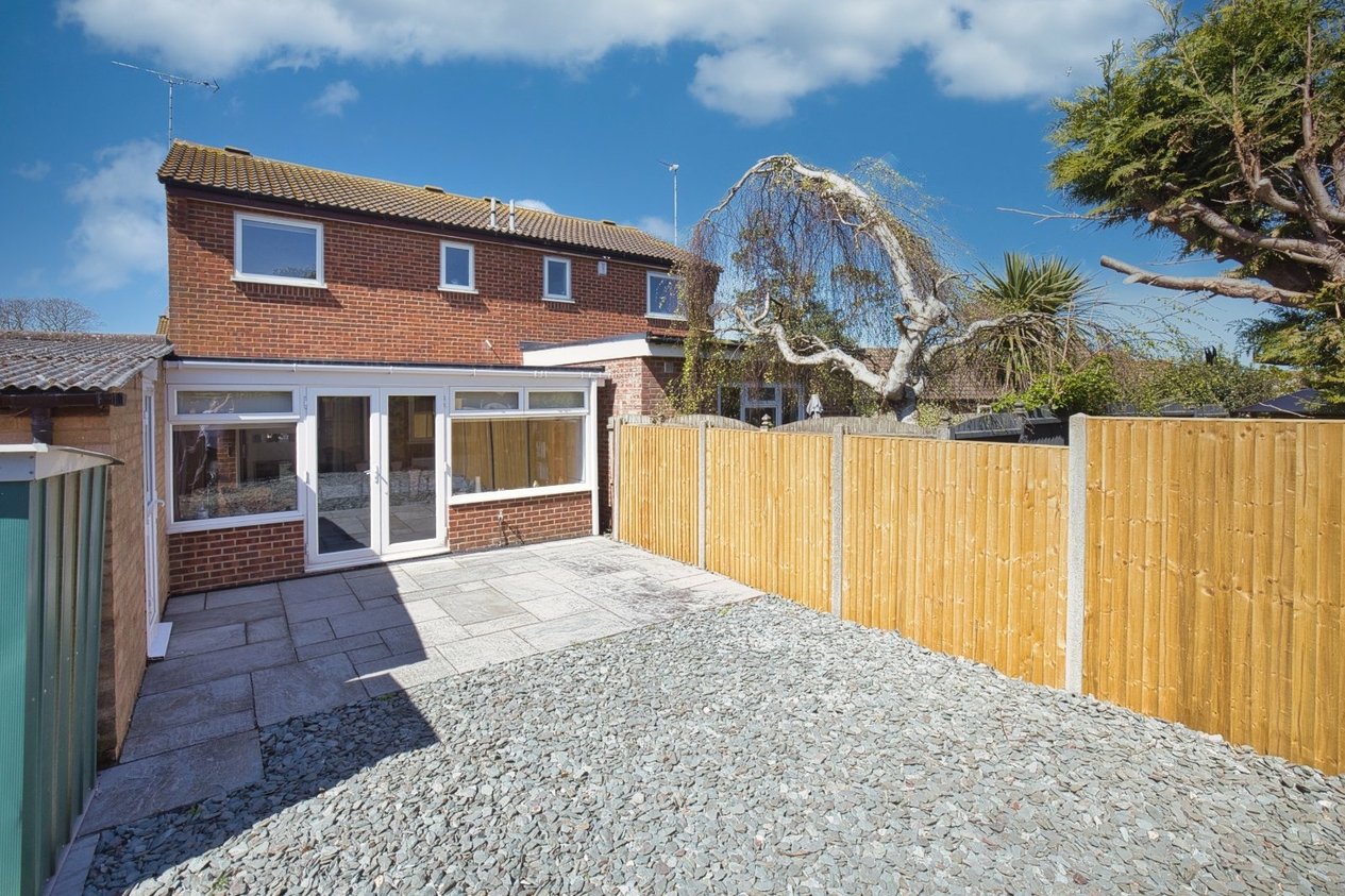 Properties For Sale in Sutherland Drive Birchington