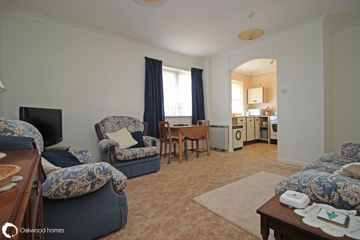 Properties Under Offer in Sutherland Drive 
