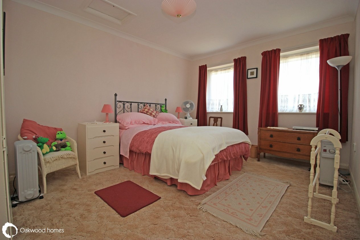 Properties Under Offer in Sutherland Drive 