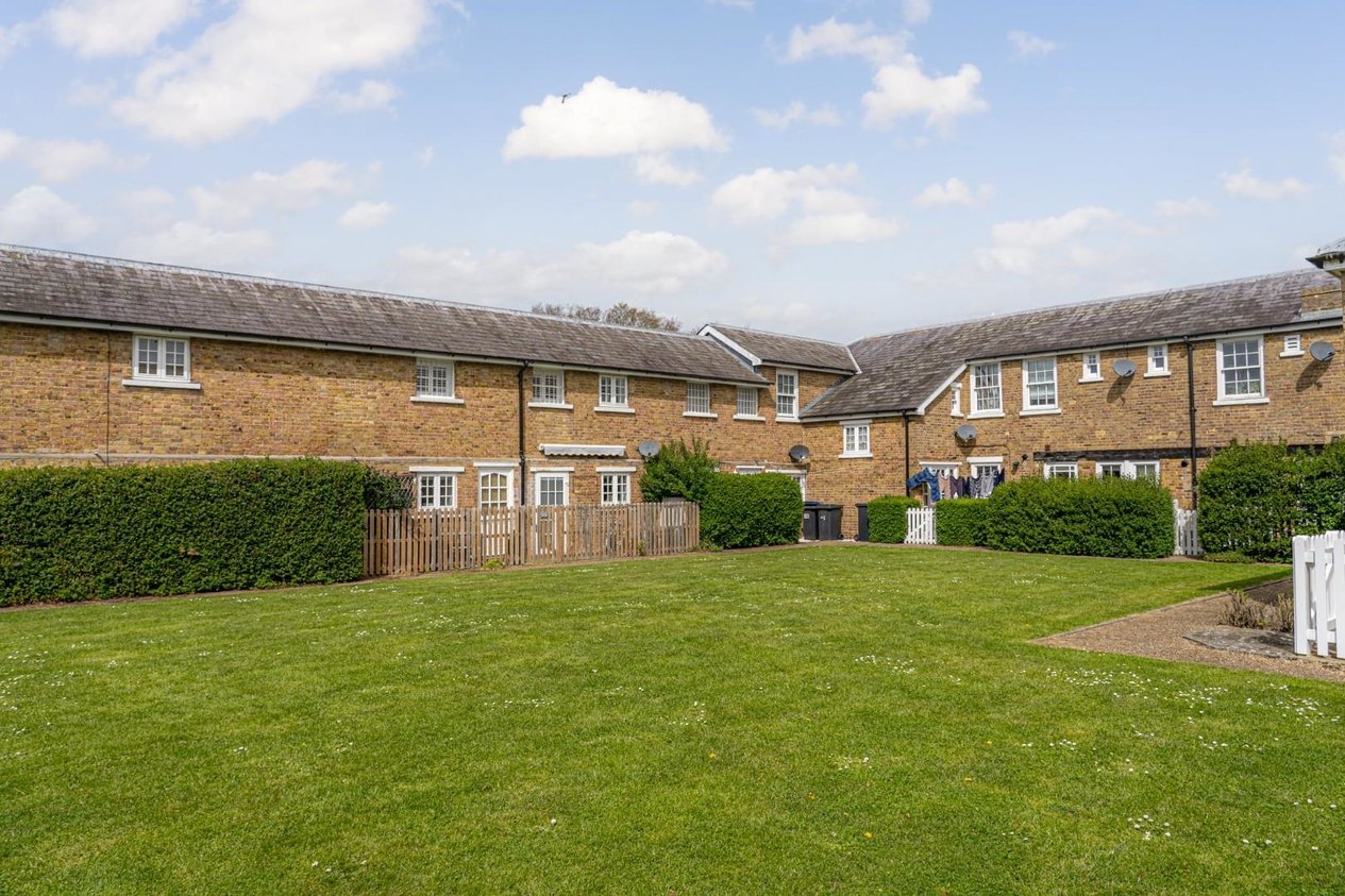 Properties For Sale in Swallow Court Herne Common