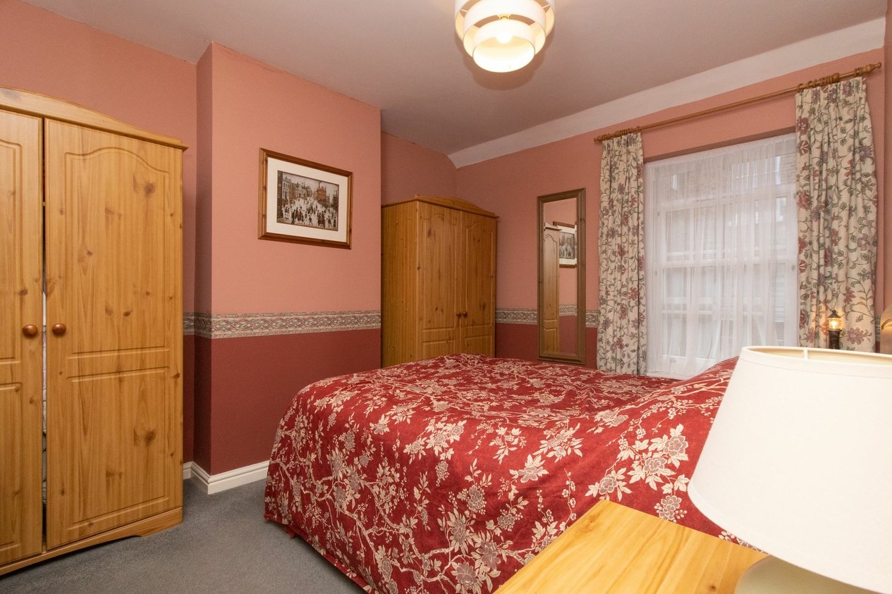 Properties Sold Subject To Contract in Swallow Court  Herne Common