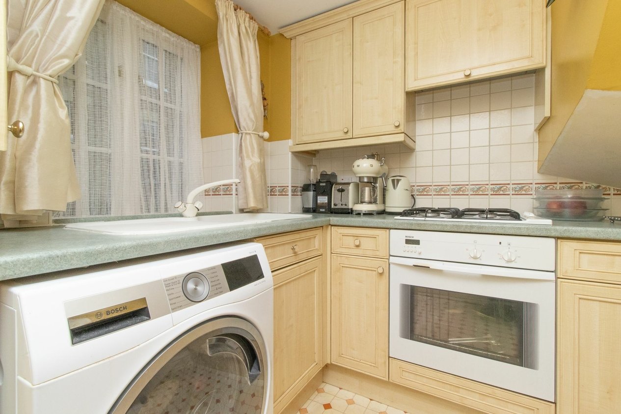 Properties Sold Subject To Contract in Swallow Court  Herne Common