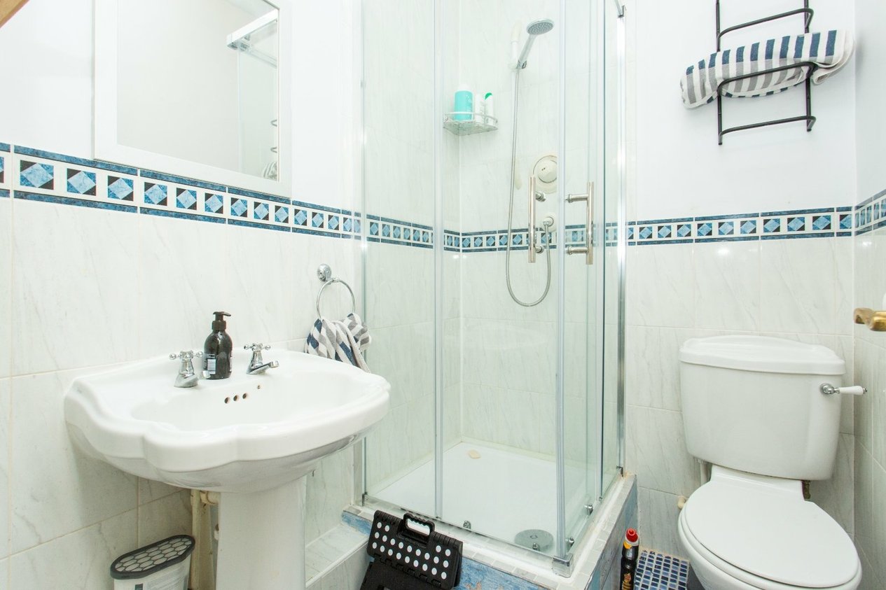 Properties For Sale in Swallow Court Herne Common