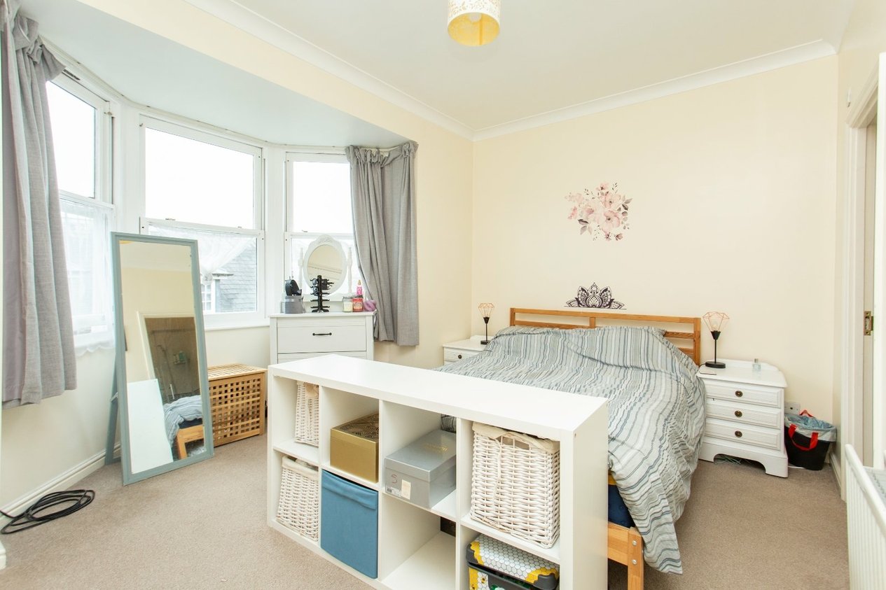 Properties For Sale in Swallow Court Herne Common
