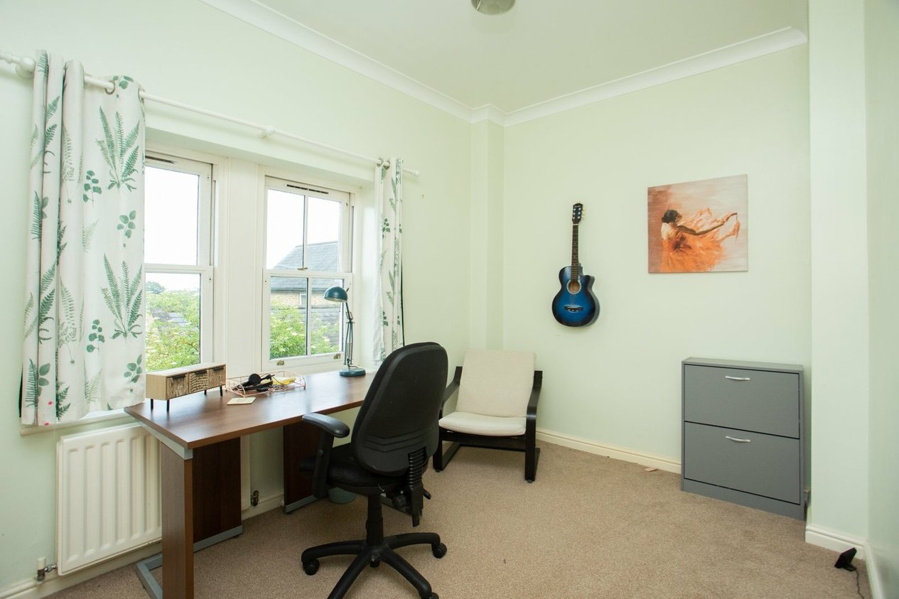 Properties For Sale in Swallow Court Herne Common