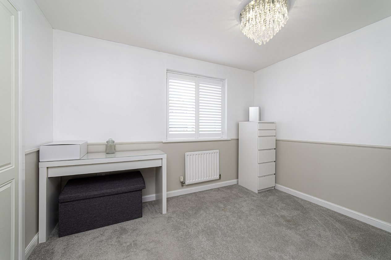 Properties Under Offer in Sweet Bay Crescent Ashford