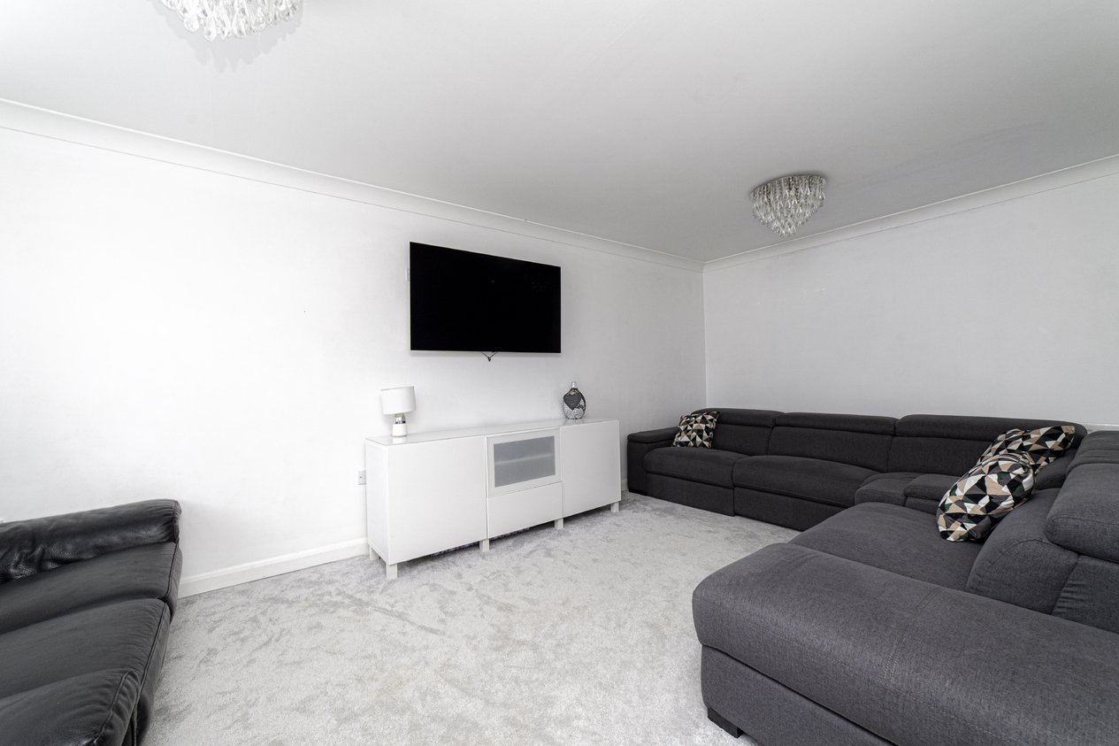 Properties Under Offer in Sweet Bay Crescent Ashford