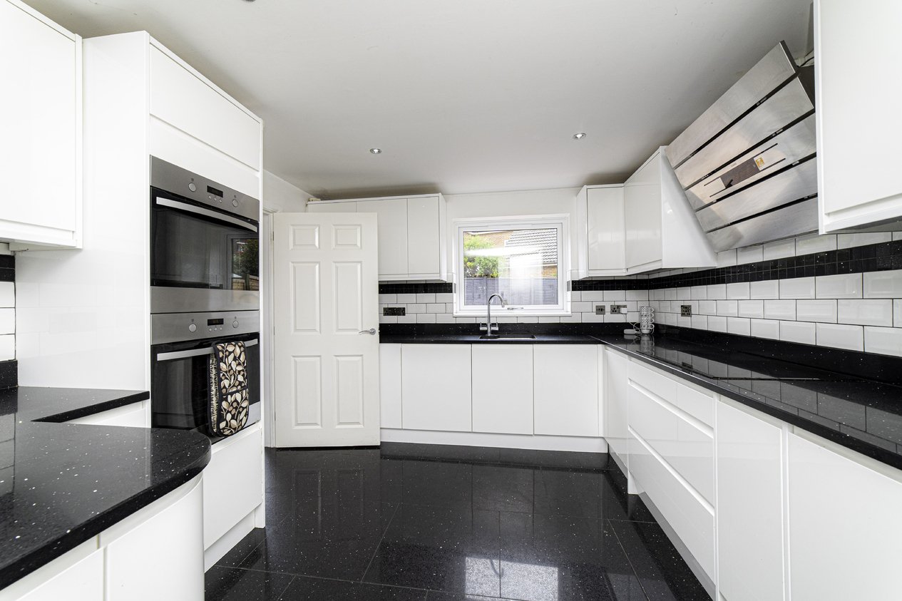 Properties Under Offer in Sweet Bay Crescent Ashford