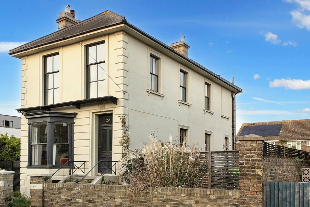 Properties Under Offer in Sweyn Road Cliftonville