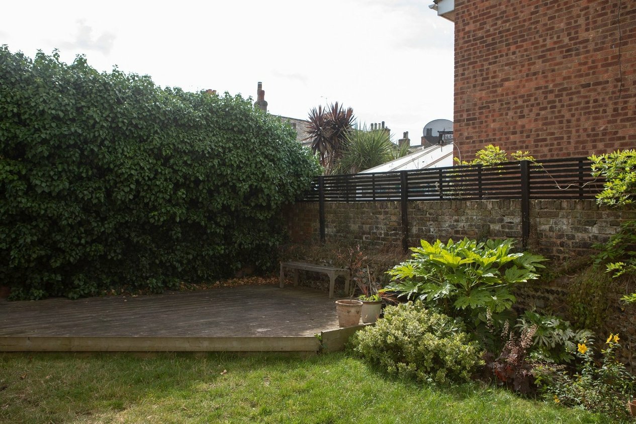 Properties Under Offer in Sweyn Road Cliftonville