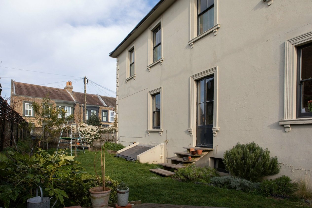 Properties Under Offer in Sweyn Road Cliftonville