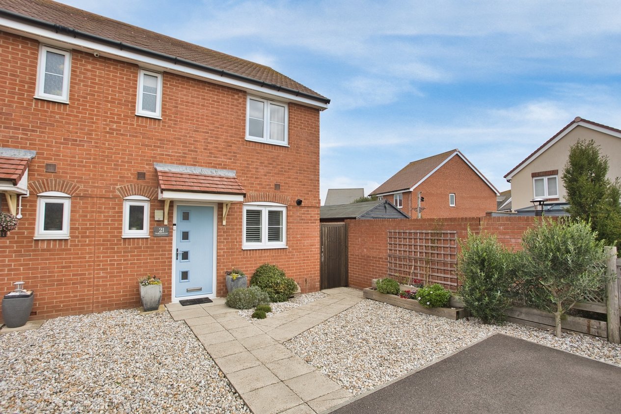 Properties For Sale in Swift Crescent Deal