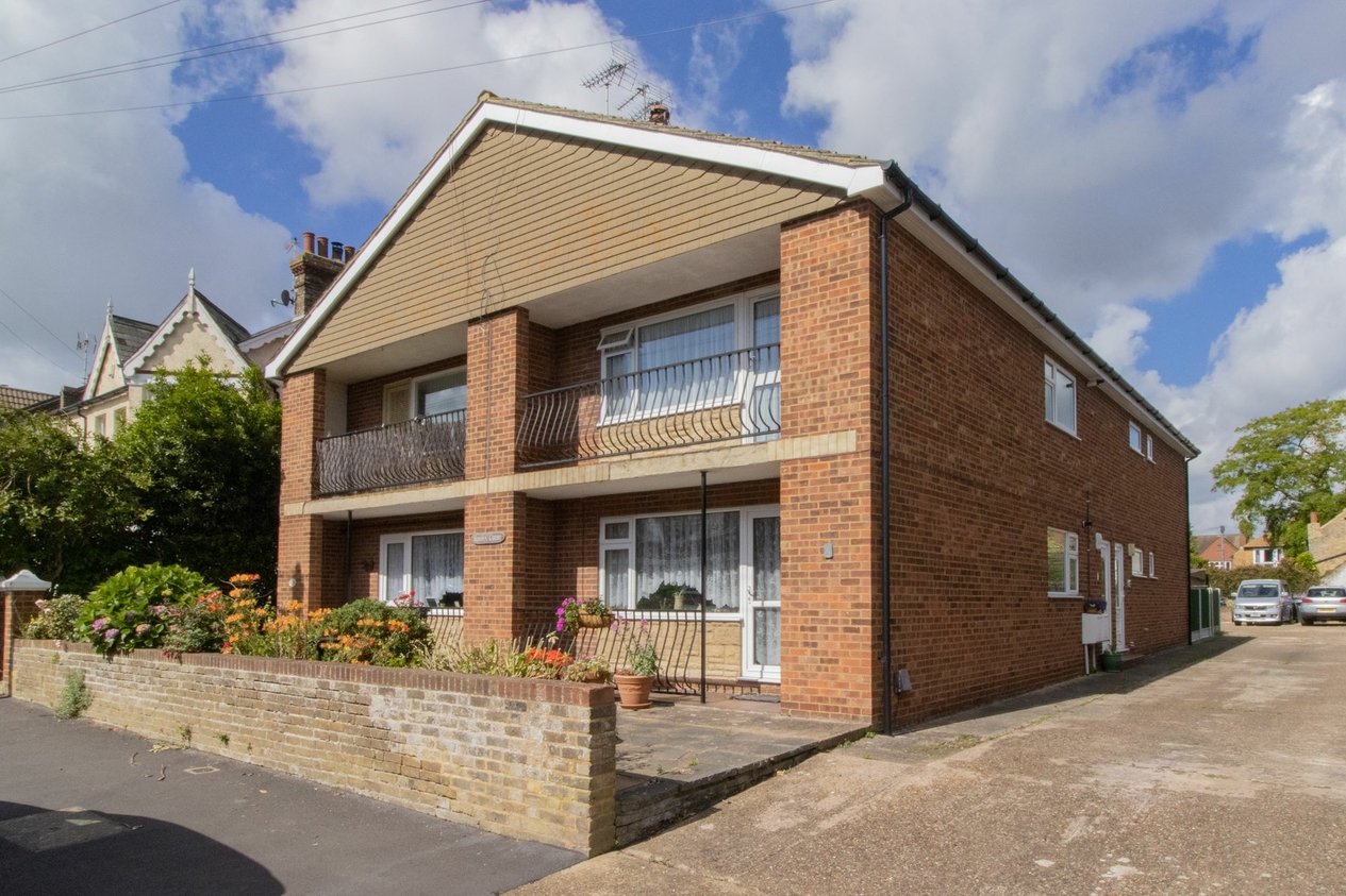 Properties For Sale in Swinburne Avenue  Broadstairs