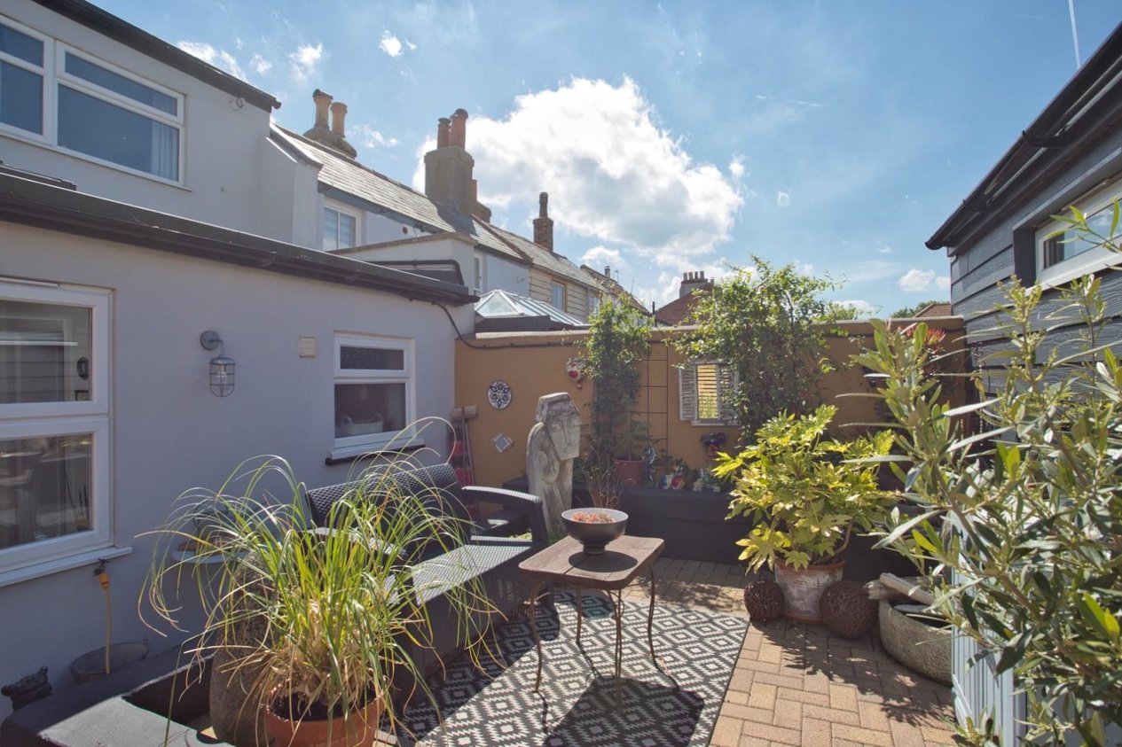 Properties Sold Subject To Contract in Sydenham Road 