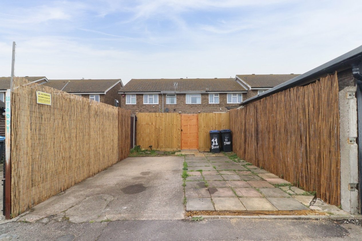 Properties For Sale in Taddy Gardens Margate