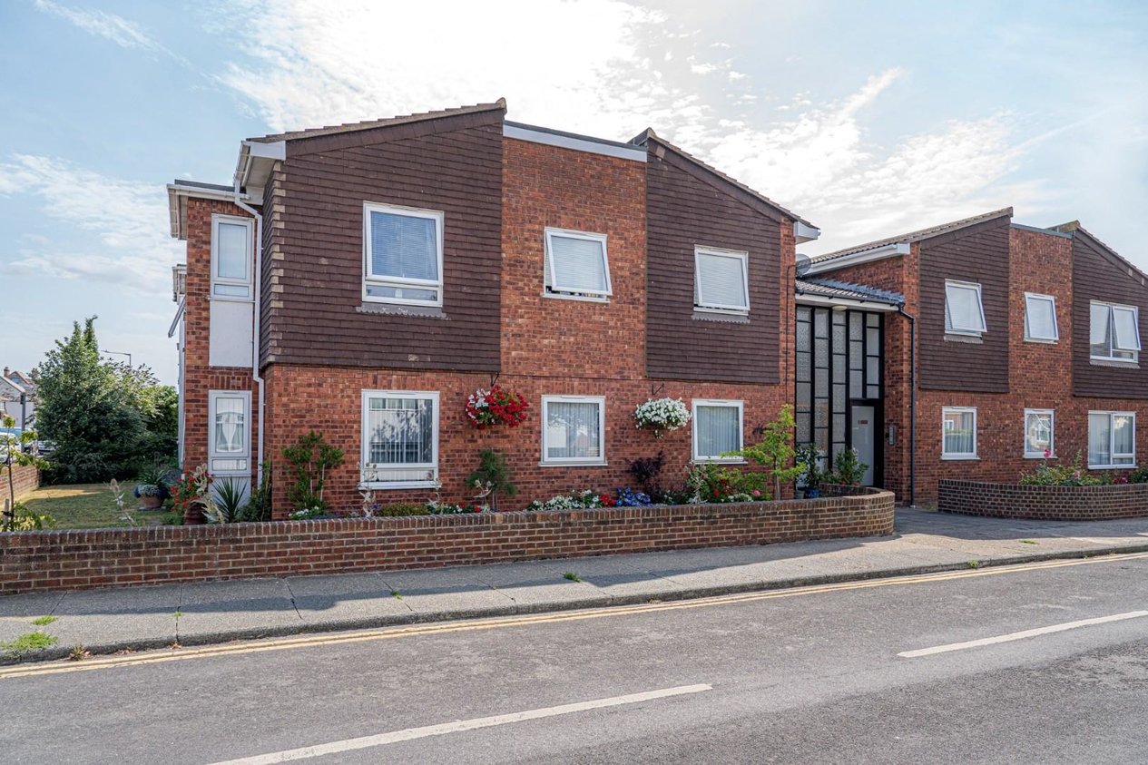 Properties Sold Subject To Contract in Tankerton Road 
