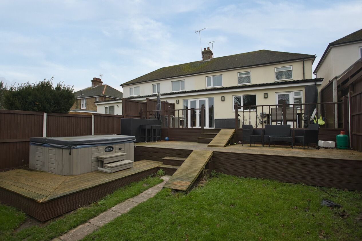 Properties For Sale in Telegraph Road  Deal