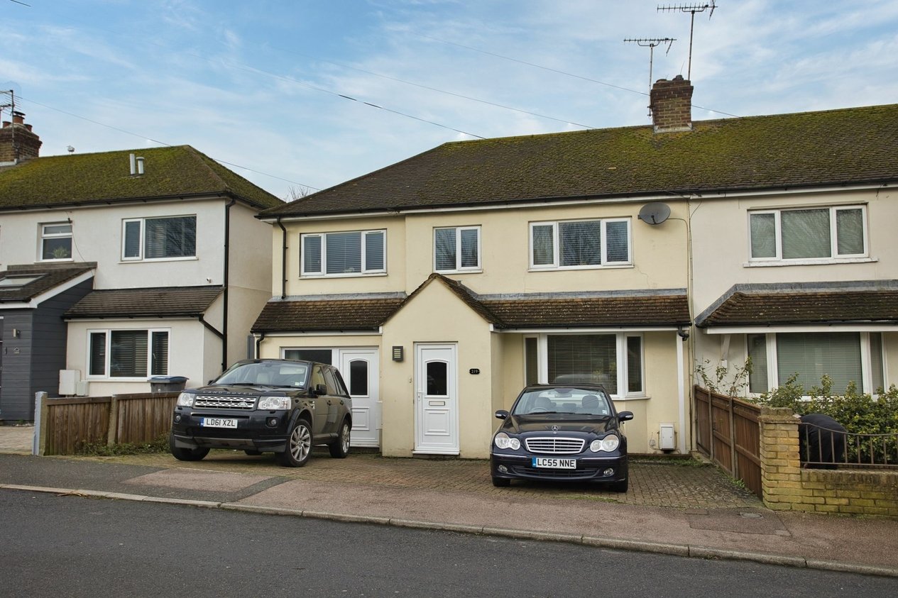 Properties For Sale in Telegraph Road  Deal