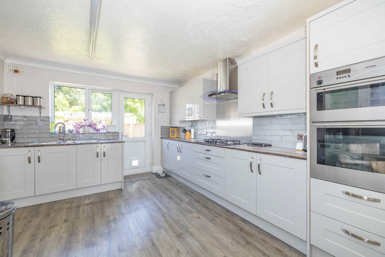 Properties Under Offer in Tennyson Road Ashford
