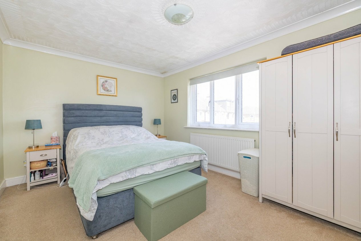 Properties Under Offer in Tennyson Road Ashford