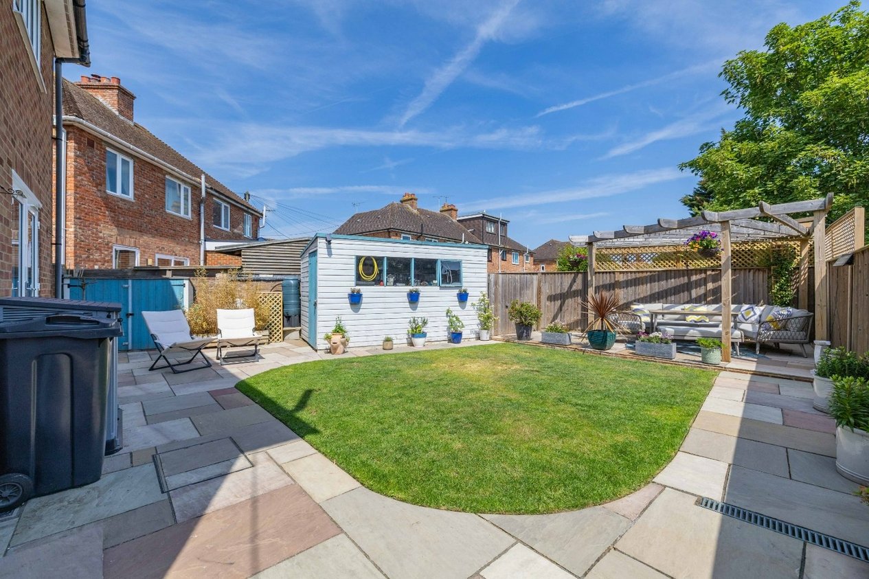 Properties Under Offer in Tennyson Road Ashford