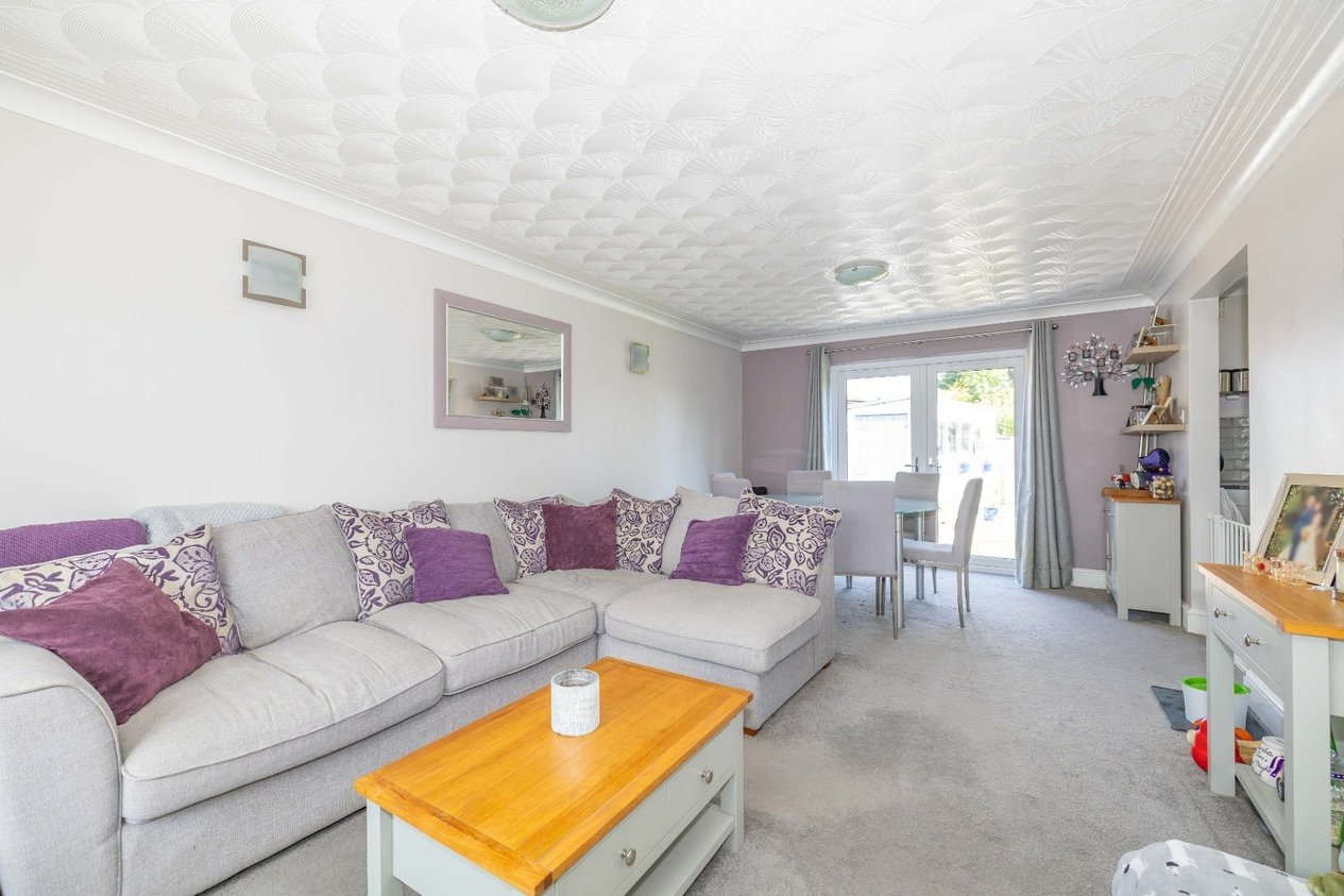 Properties Under Offer in Tennyson Road Ashford