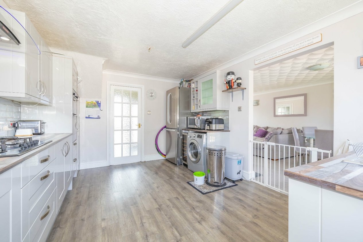 Properties Under Offer in Tennyson Road Ashford
