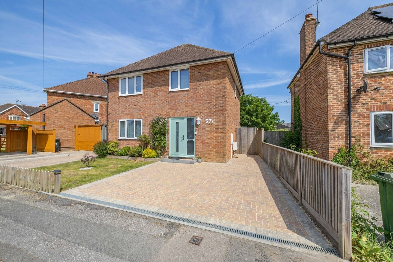 Properties Under Offer in Tennyson Road Ashford