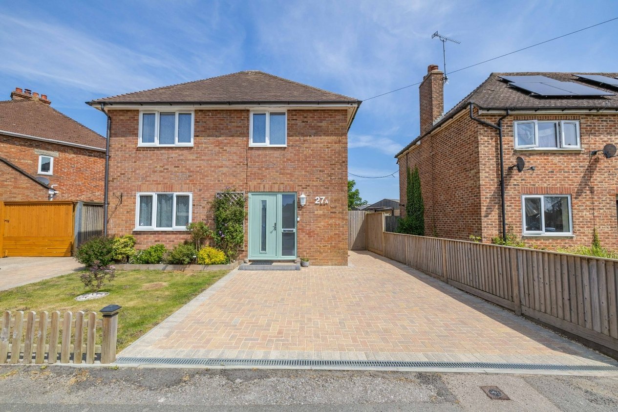 Properties Under Offer in Tennyson Road Ashford
