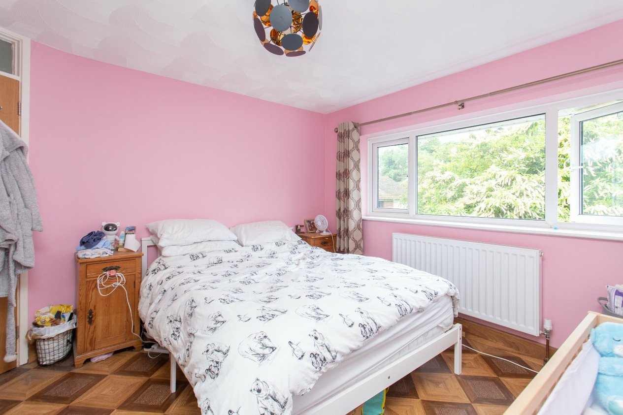 Properties For Sale in Tenterden Drive Canterbury