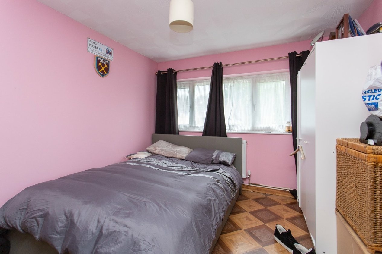Properties For Sale in Tenterden Drive Canterbury