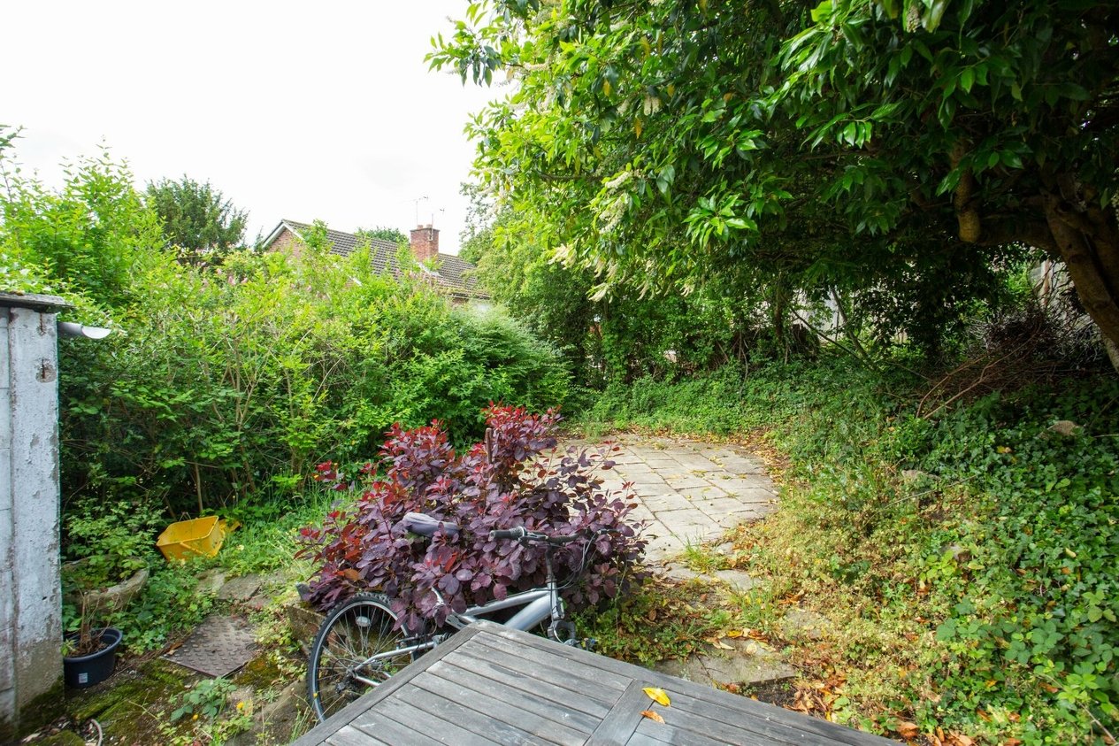 Properties For Sale in Tenterden Drive Canterbury