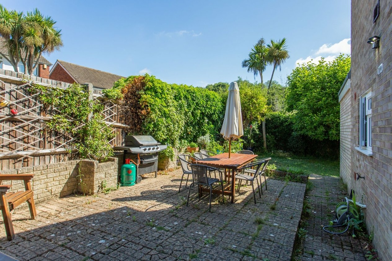 Properties For Sale in Tenterden Drive Canterbury