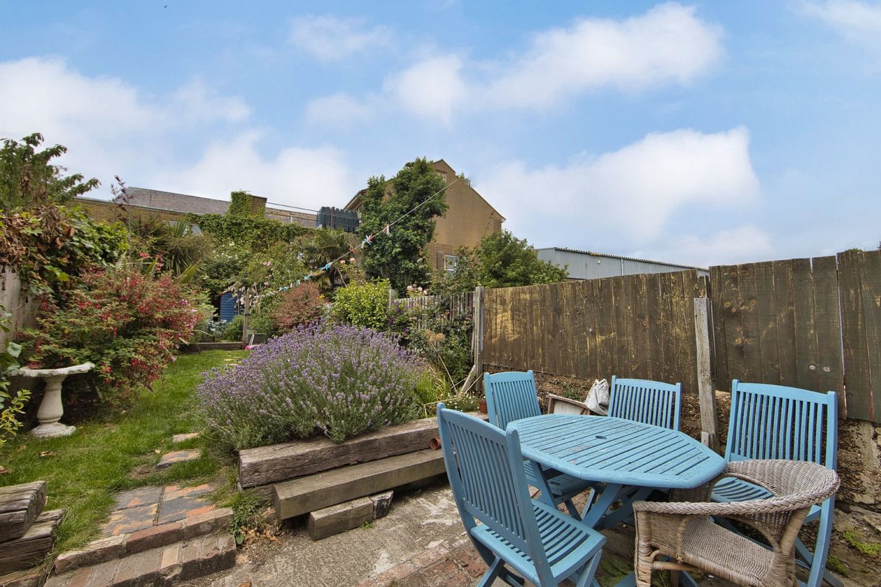 Properties Sold Subject To Contract in Thanet Gardens  Folkestone