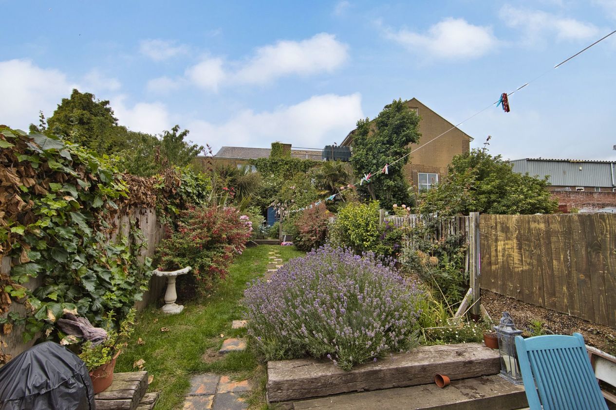 Properties Sold Subject To Contract in Thanet Gardens  Folkestone