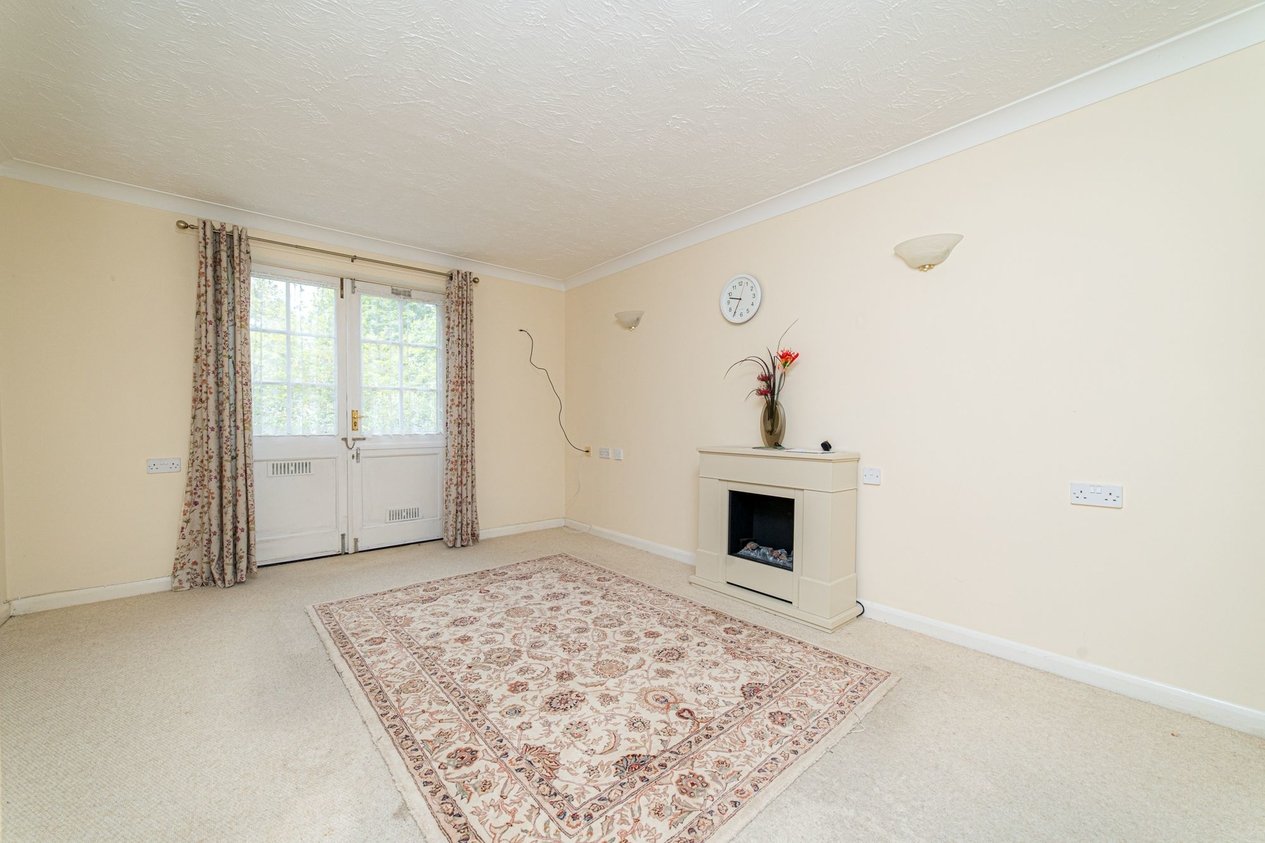 Properties Sold Subject To Contract in The Causeway  Deans Mill Court The Causeway