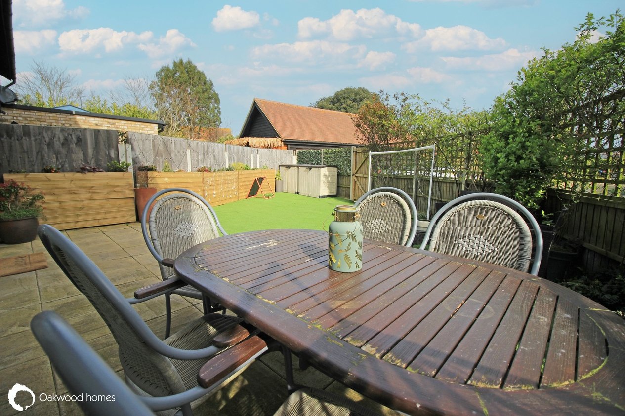 Properties For Sale in The Courtyard Manston Court Road