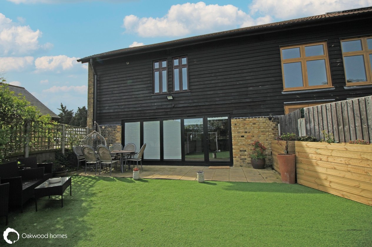 Properties For Sale in The Courtyard Manston Court Road