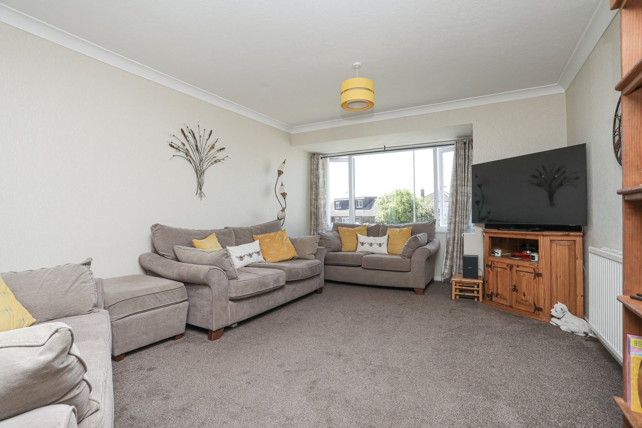 Properties Under Offer in The Foreland Canterbury