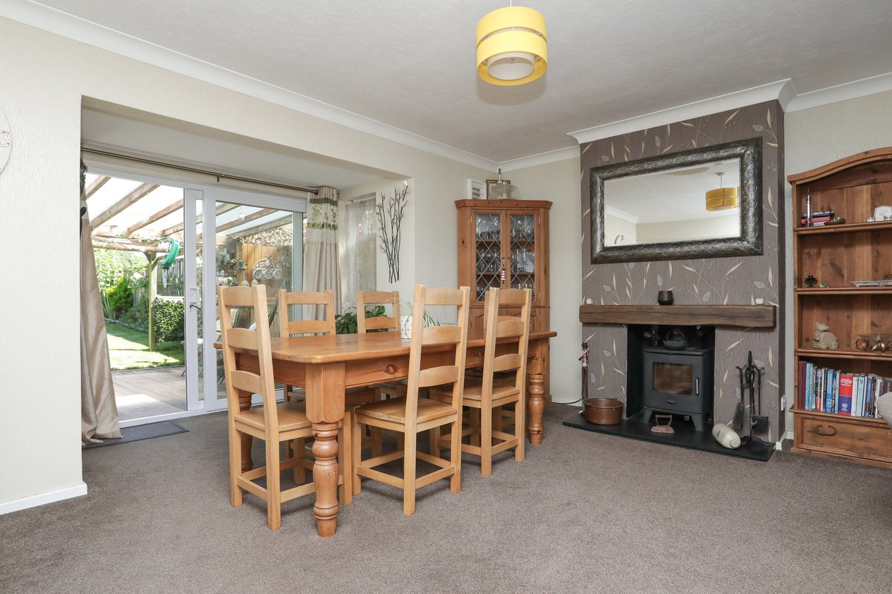Properties Under Offer in The Foreland Canterbury