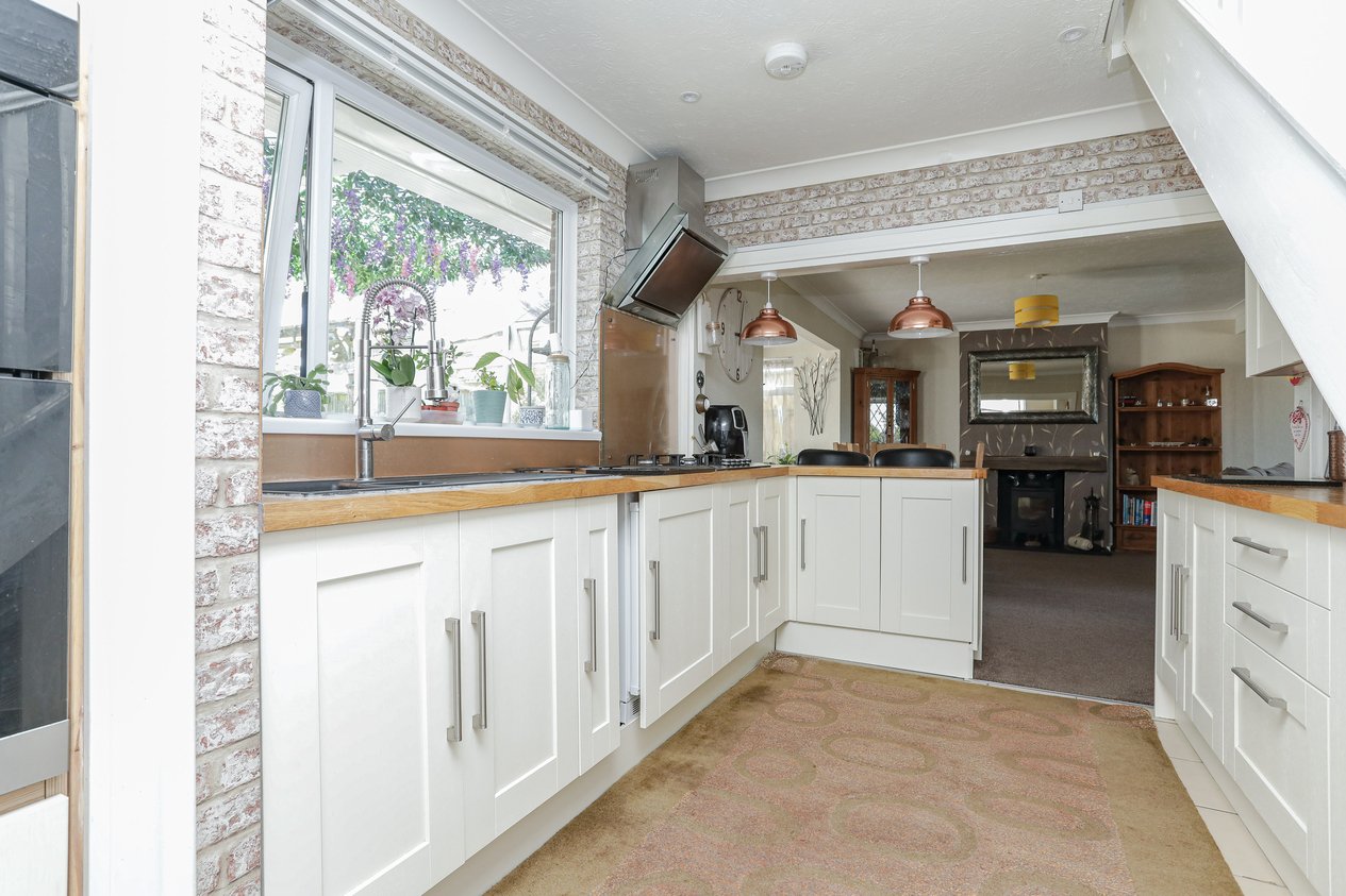 Properties Under Offer in The Foreland Canterbury