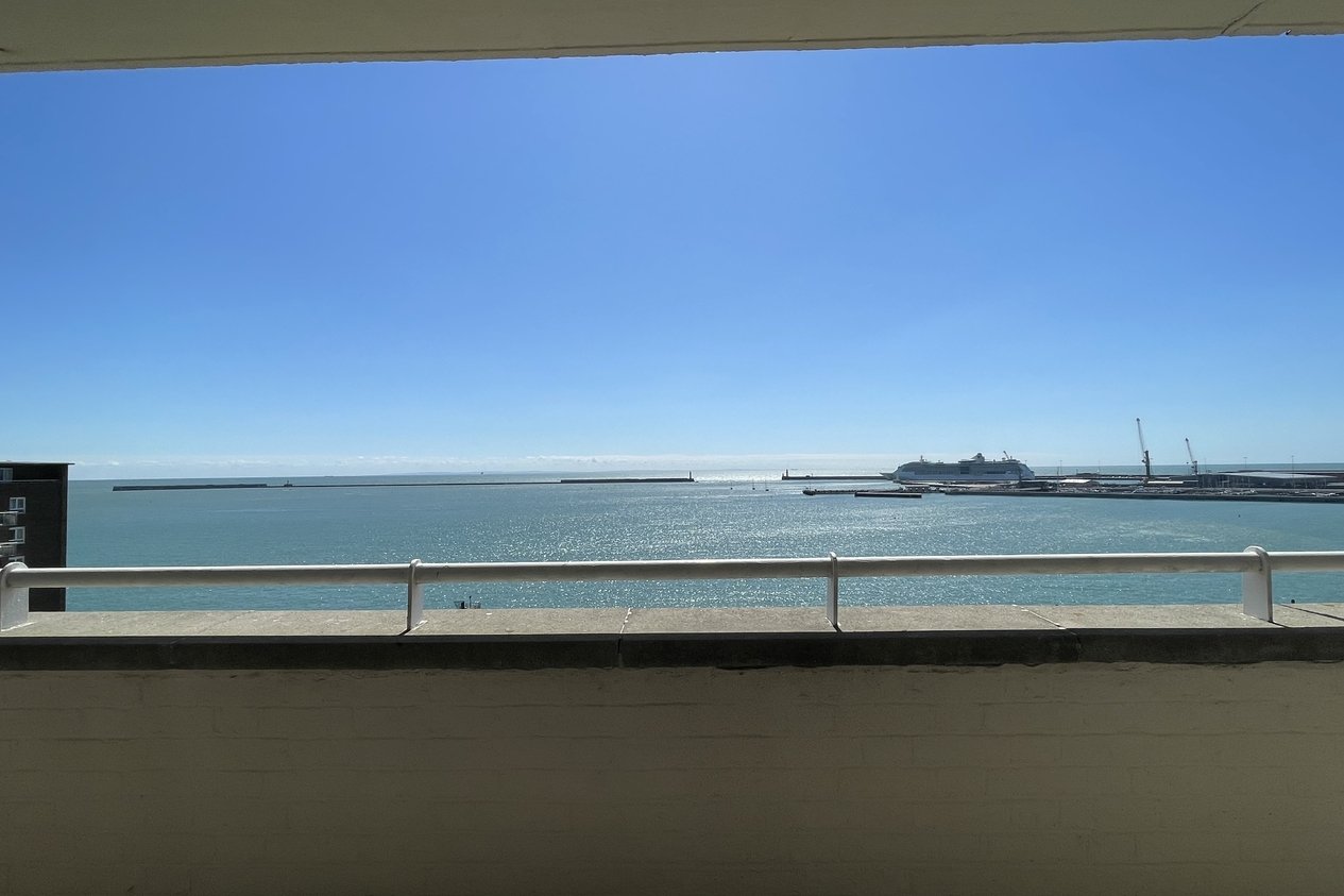 Properties For Sale in The Gateway Dover